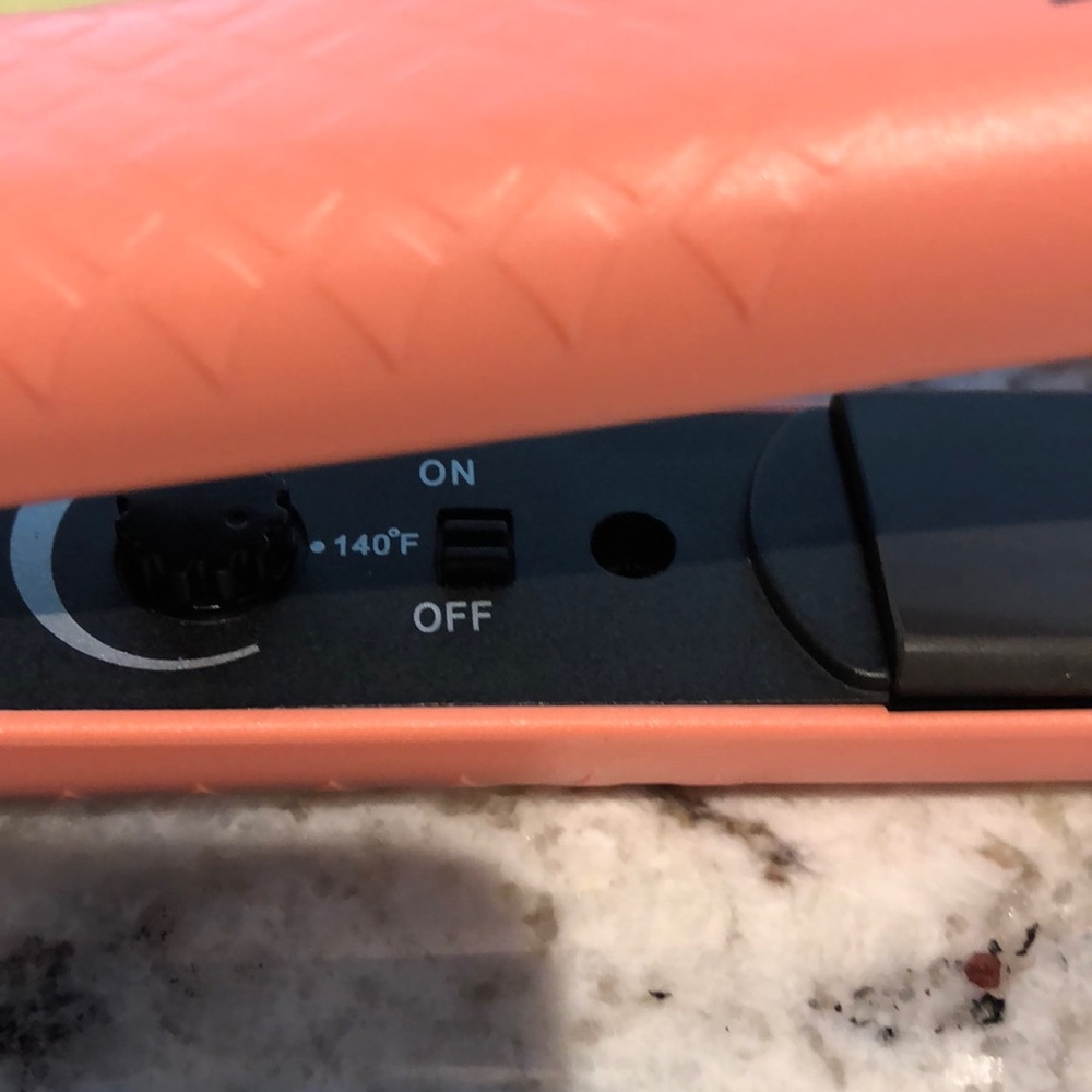 AMIKA flat iron - Picture 5 of 6